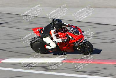 media/Jan-21-2023-Fastrack Riders (Sat) [[fcf3f88a30]]/Level 3/Session 2 Nascar 1/